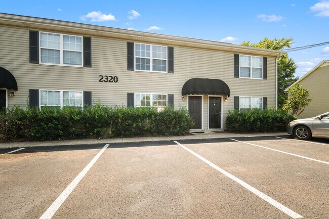 Foto del edificio - 2320 Willowbrook Dr