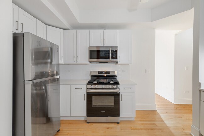Building Photo - 2623 N Kimball Ave