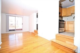 Building Photo - 931 Spruce St