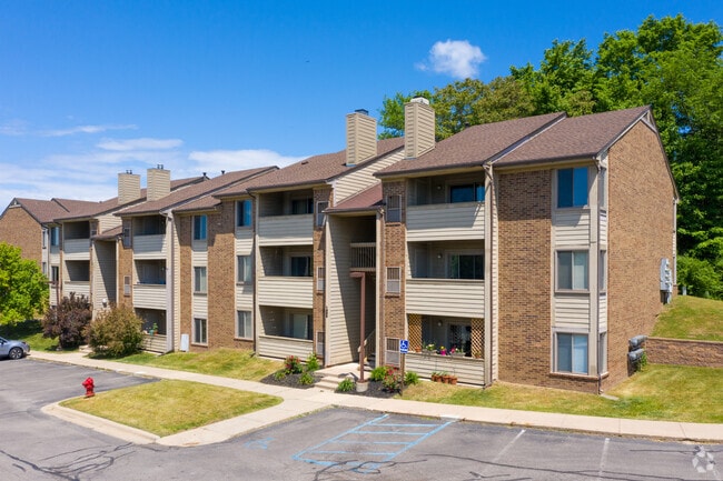 Building Photo - Parc Pointe Apartments