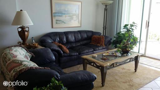 Foto principal - 3450 Ocean Beach Blvd