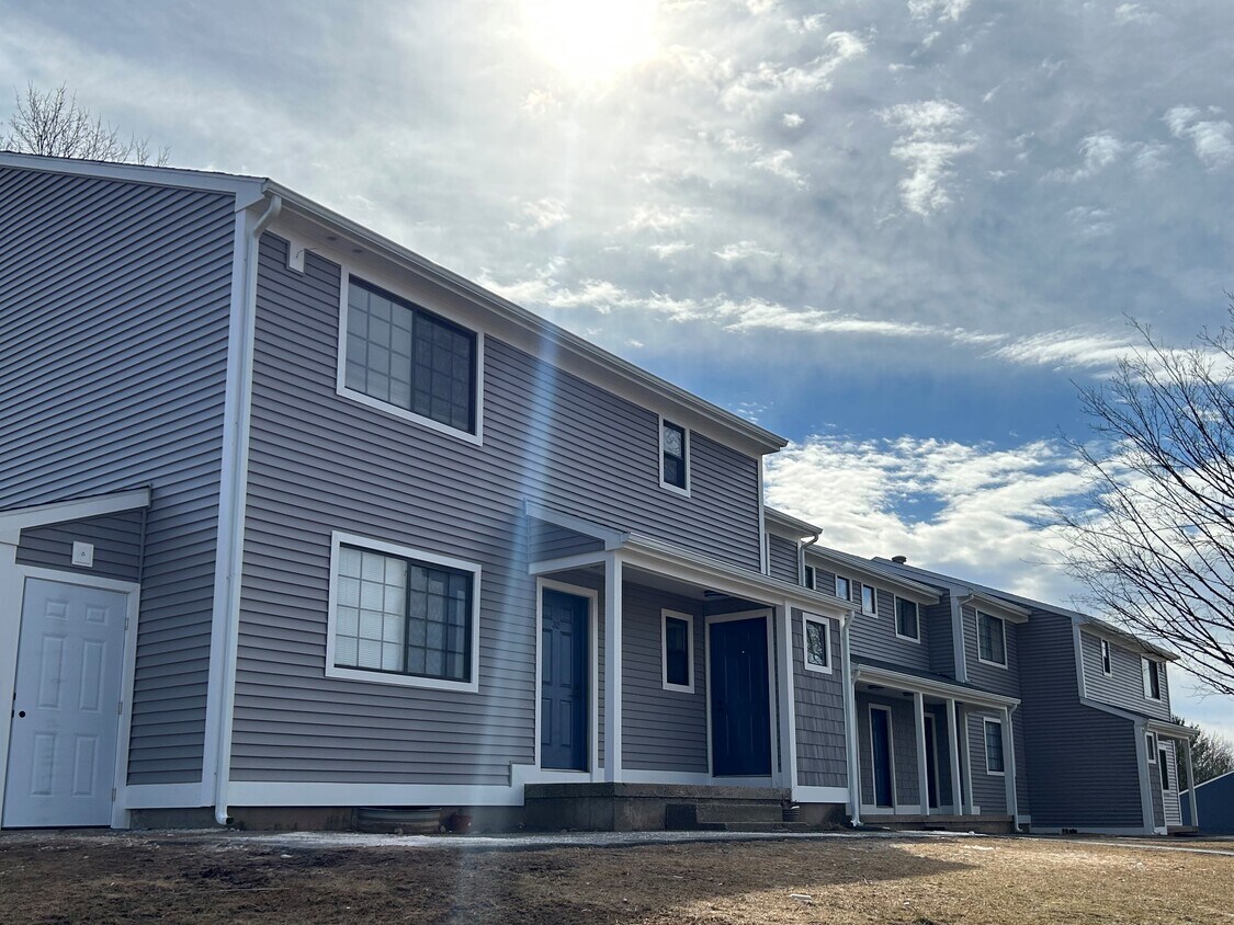 Wyndwood Apartments - 55 Regina Dr East Windsor, CT 06088 | Apartments.com