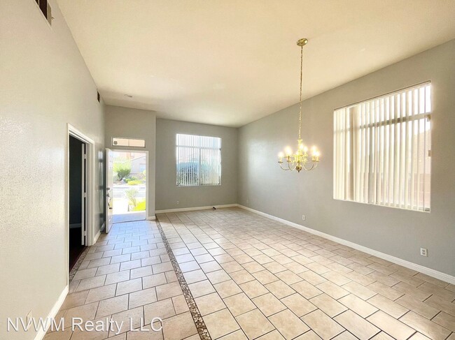 Building Photo - 4 br, 2 bath House - 512 Copper View St