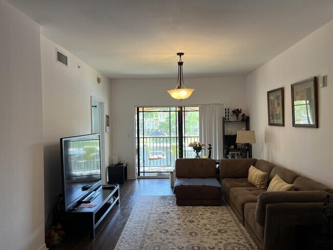 Photo - 2807 Veronia Dr Apartment