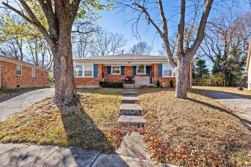 2212 Winterberry Dr, Lexington, KY 40504 House Rental in Lexington
