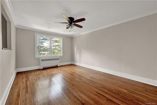 Foto del edificio - 14 S Broadway