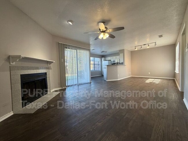 Building Photo - 806/104 Castleglen Drive