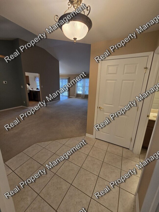 Building Photo - Maintenance Free Two Bedroom Townhome