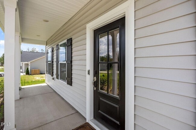 Building Photo - 200 Beacon Hl Rd