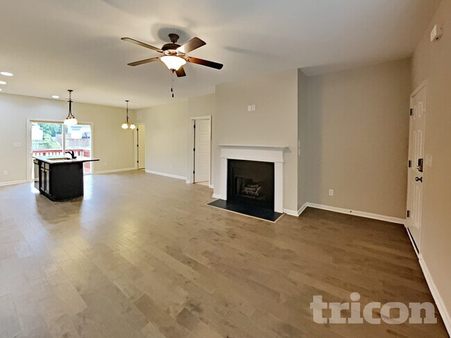 Foto del edificio - 77 Dropseed Ln