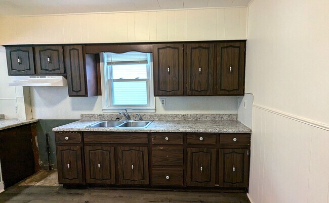 Foto del edificio - 1950 Dyson St