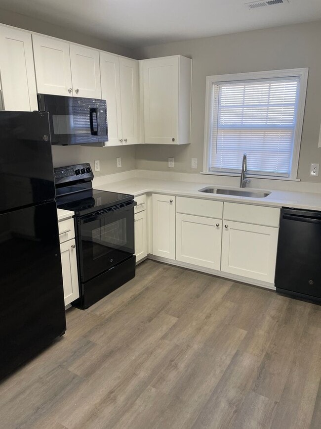 Building Photo - 4534 Baux Mountain Rd