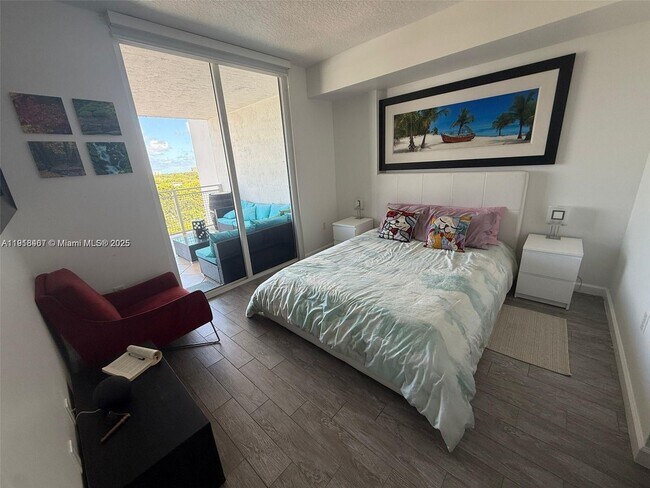 Foto del edificio - 2600 SW 27th Ave