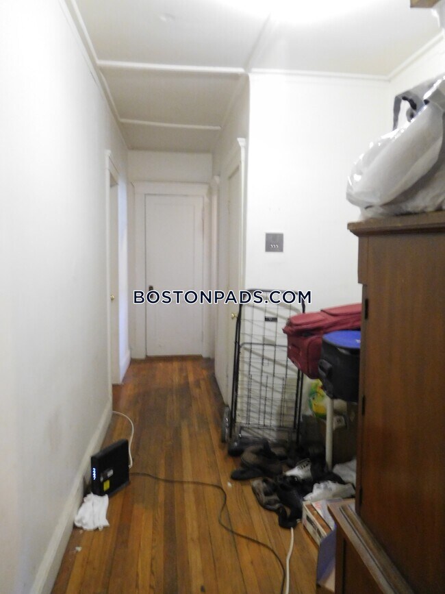 Building Photo - 1179 Boylston St