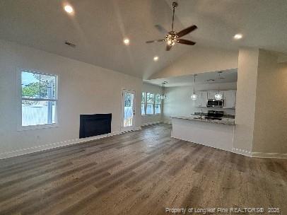 Building Photo - 645 Glensford Dr