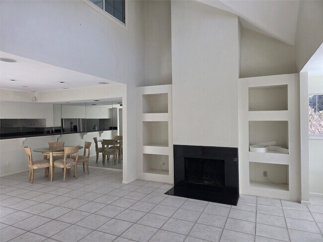 Foto del edificio - 1114 Augusta Dr