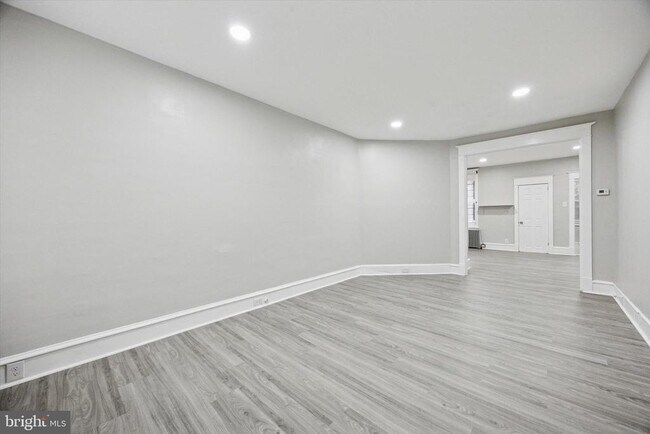 Foto del edificio - 1611 Allengrove St