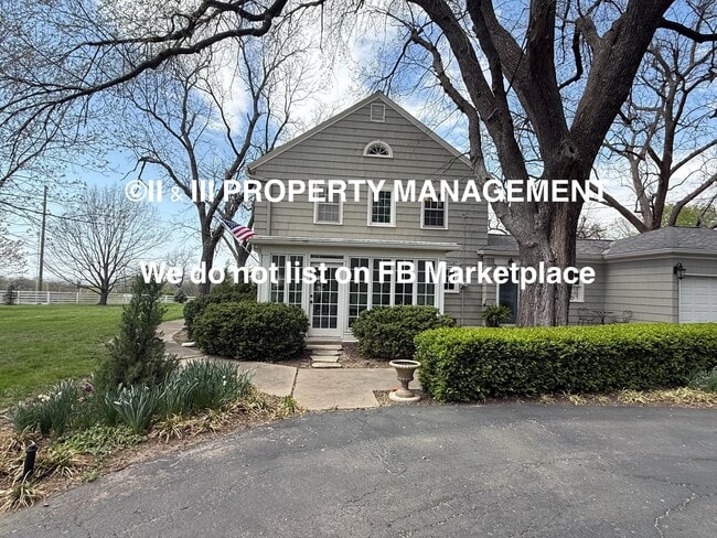 Foto del edificio - 1314 W Red Bridge Rd