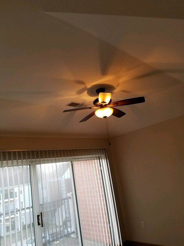 Foto del edificio - 6935 70th Ct