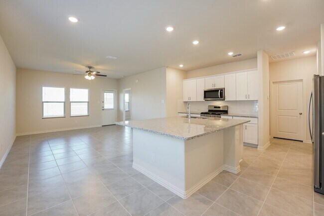 Building Photo - 1514 Wind Spgs Dr