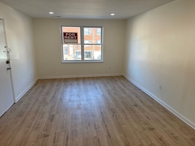Building Photo - 9440 Woodbridge Rd