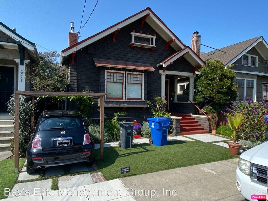 Foto principal - 2 br, 1.5 bath House - 2524 Webb Ave