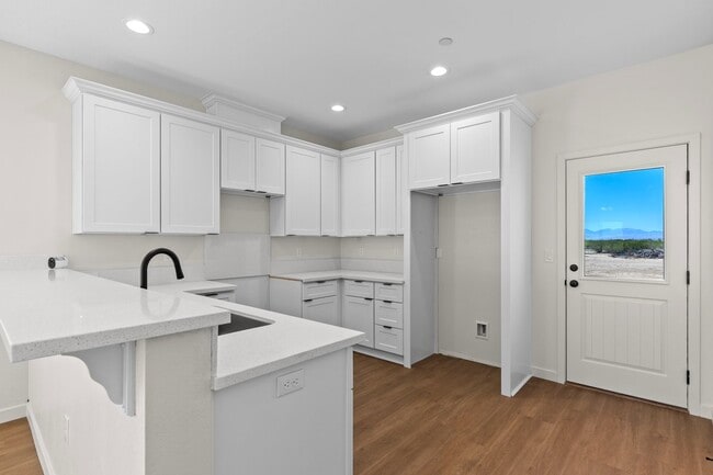 Building Photo - 17481 Granada Dr