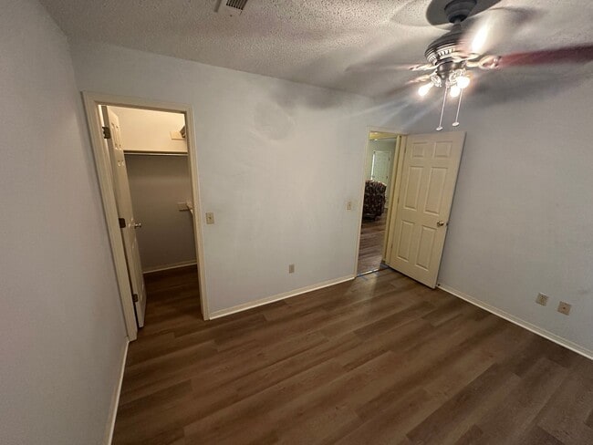 Photo - Beautiful 3 Bed, 2 Bath Home in Springdale! Available 8/1