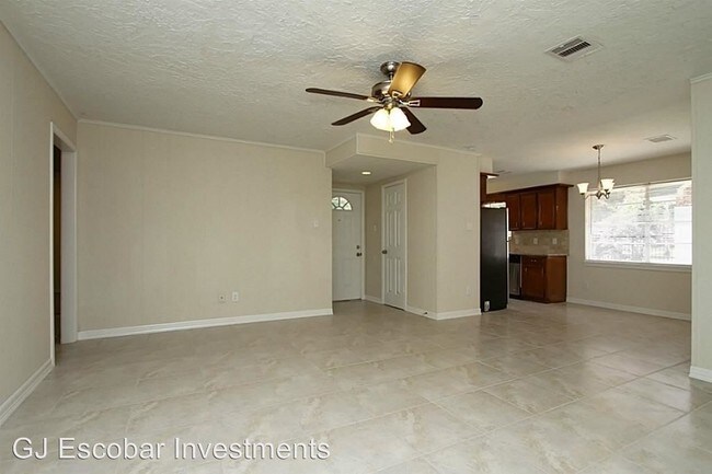 Foto del edificio - 10619 Twin Oak Dr