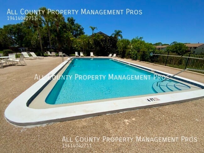 Foto del edificio - 2605 Pine Lake Terrace