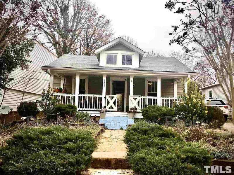 Primary Photo - 1008 Parker St