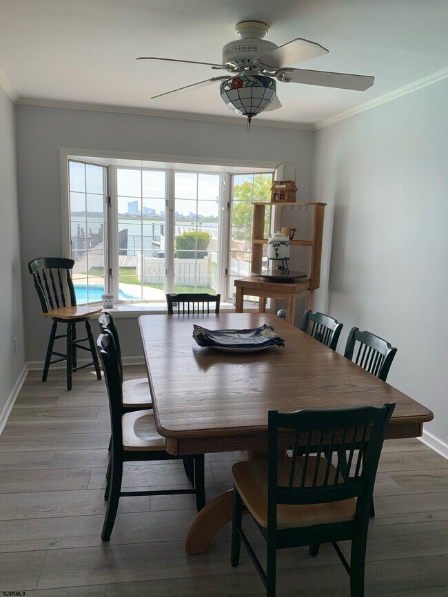 Foto del edificio - 540 W Shore Dr