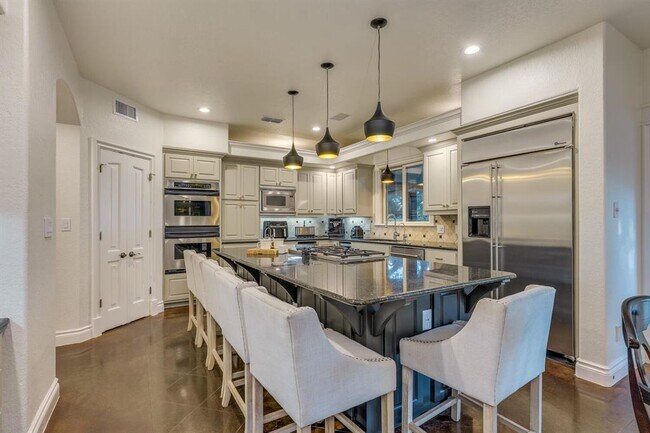 Building Photo - 813 Moonlight Bay Dr