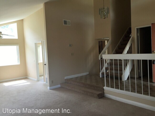 Foto del edificio - 4 br, 2.5 bath House - 7965 Hillandale Drive