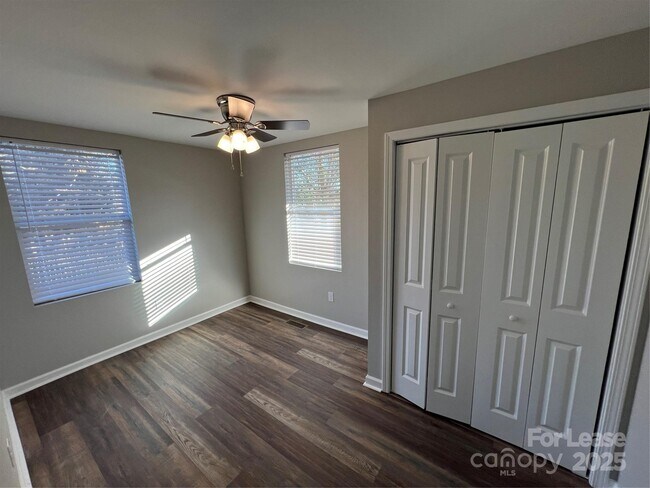 Foto del edificio - 415 19th St SW