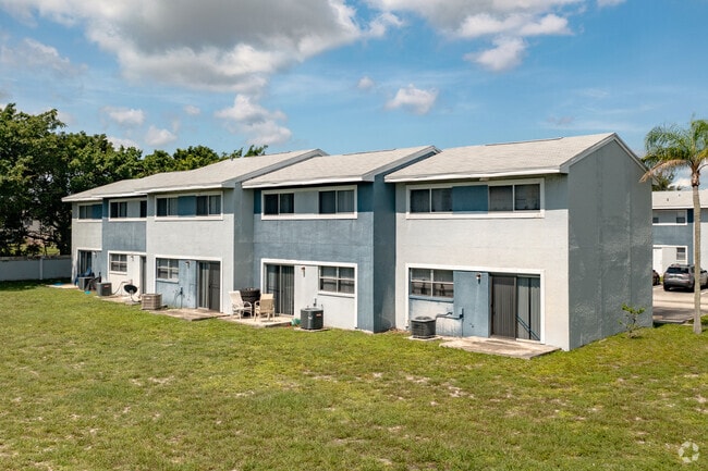 A closer look at Beach Neighborhood Apartments With Private Elevator