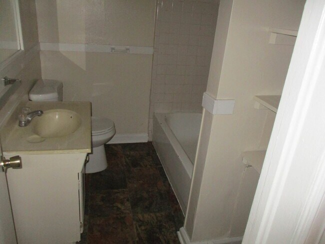 Foto del edificio - 2306 Jewel St