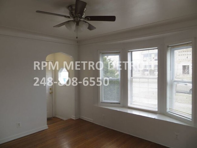 Building Photo - Outstanding Dearborn Heights Bungalow