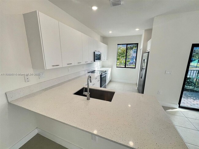 Foto del edificio - 4236 NW 82nd Ave