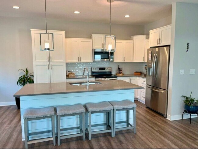 Foto del edificio - 6942 W 162nd Ct