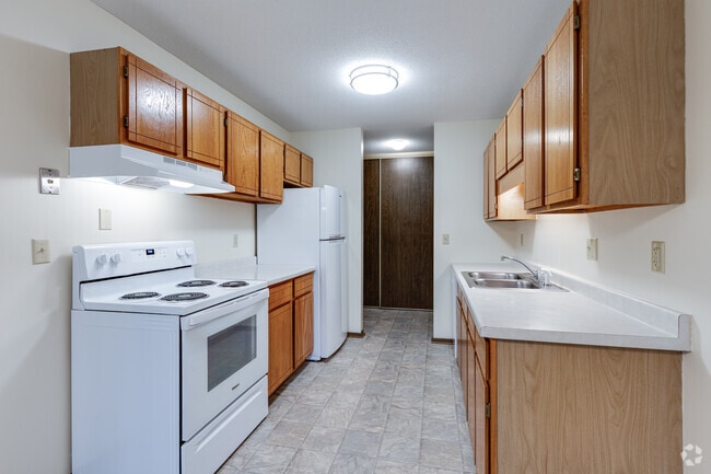 2 habitaciones, 1 baño - 967 pies cuadrados - Cocina - Silver Oaks Court Apartments