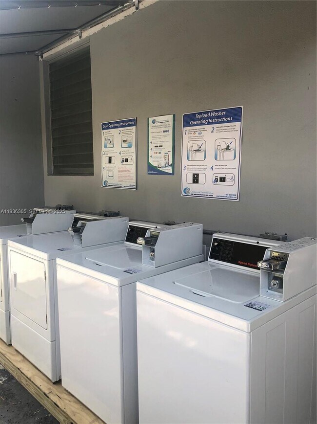 Foto del edificio - 1265 SW 6th St