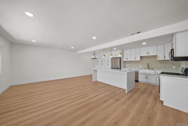 Building Photo - 2333 Ridge View Dr