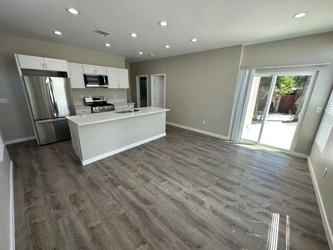 Building Photo - NEW Build 2023!! 4BD/2BA