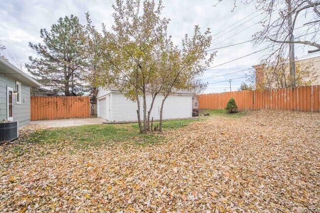 Foto del edificio - 106 NE Grant St