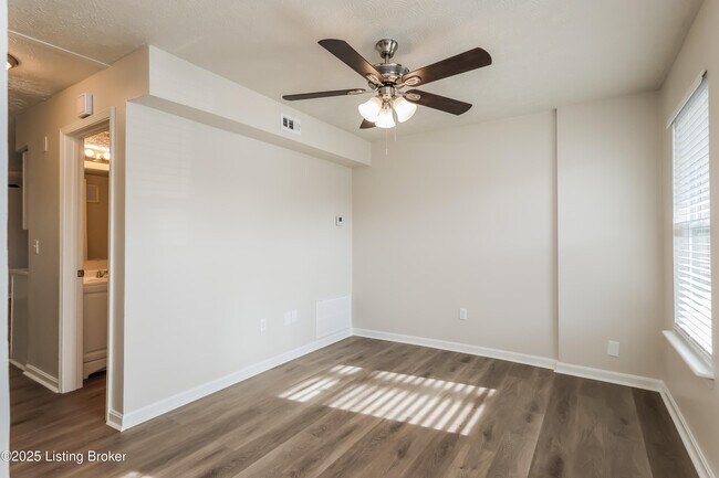 Foto del edificio - 3125 Greenwood Ave