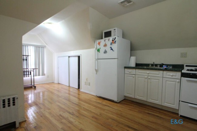 Foto del edificio - 1805 Avenue J