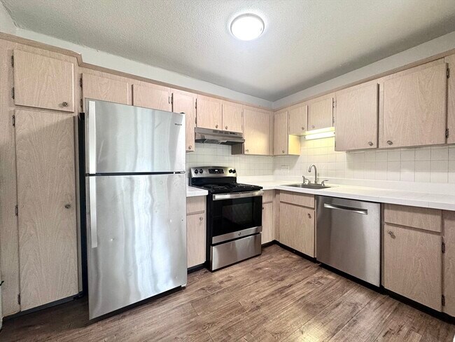 Building Photo - 130 North St