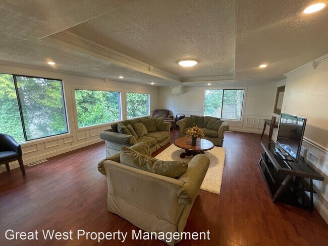 Building Photo - 4 br, 3 bath House - 1316 7th Street SE