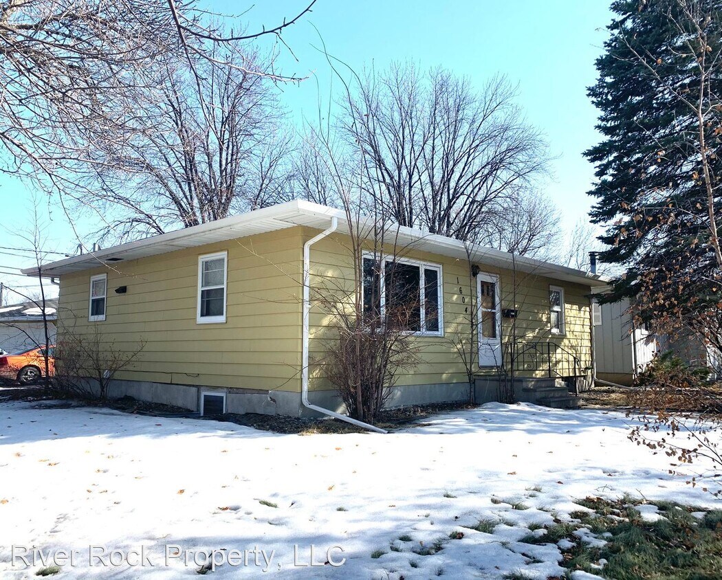 Foto del edificio - 5 br, 2 bath House - 1604 19th St S